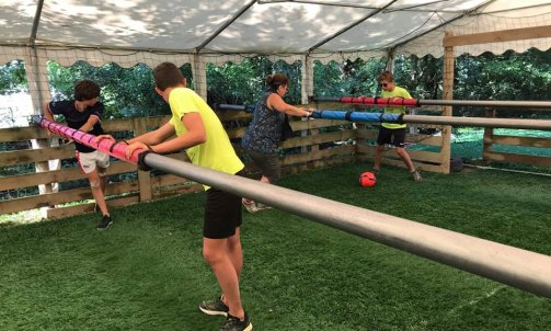 Baby Foot Humain pour Anniversaire et enterrement de vie de célibataire sur Anse dans le beaujolaix