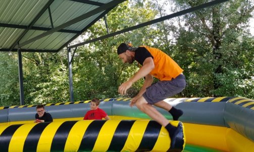 width= enterrement de vie de célibataire proche de Lyon Villefranche sur Saône EVG ET EVJF #Anse#Beaujolais